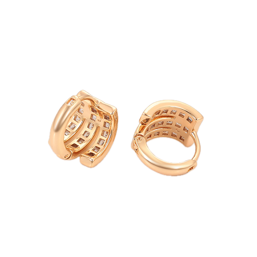 Pétala – 18K Gold Stud Earrings with White Cubic Zirconia | Classic Everyday Earrings for Women