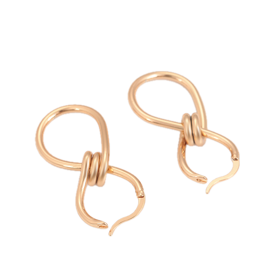 Oriana – 18K Gold Plain Luxury Drop Earrings | Sculptural Statement Earrings for Women